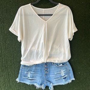 EASY throw on blouse in Cream for the summer🌞